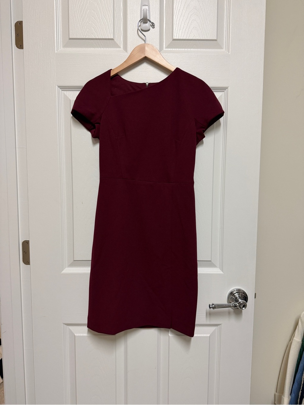 Maggy London Burgundy Short-Sleeve Sheath Dress